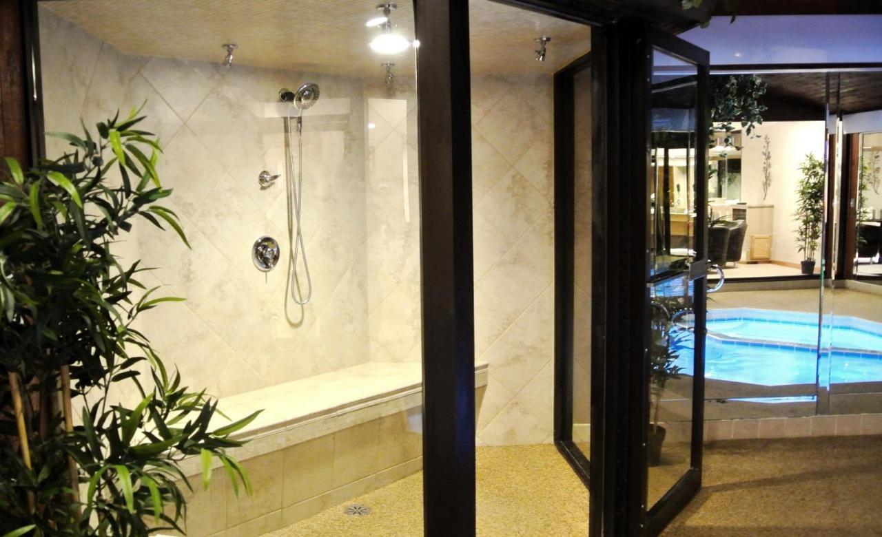 Sybaris Pool Suites Frankfort - Adults Only Buitenkant foto